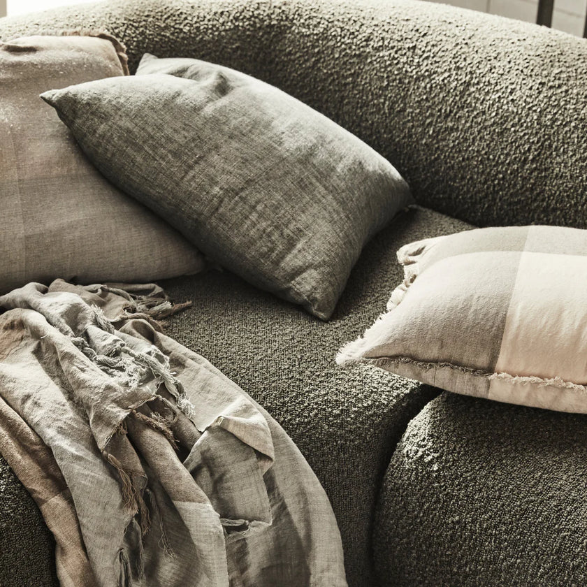 Harriet Throw - Coal