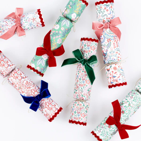 Meri Meri x Liberty Velvet Bow Crackers | Pack of 6