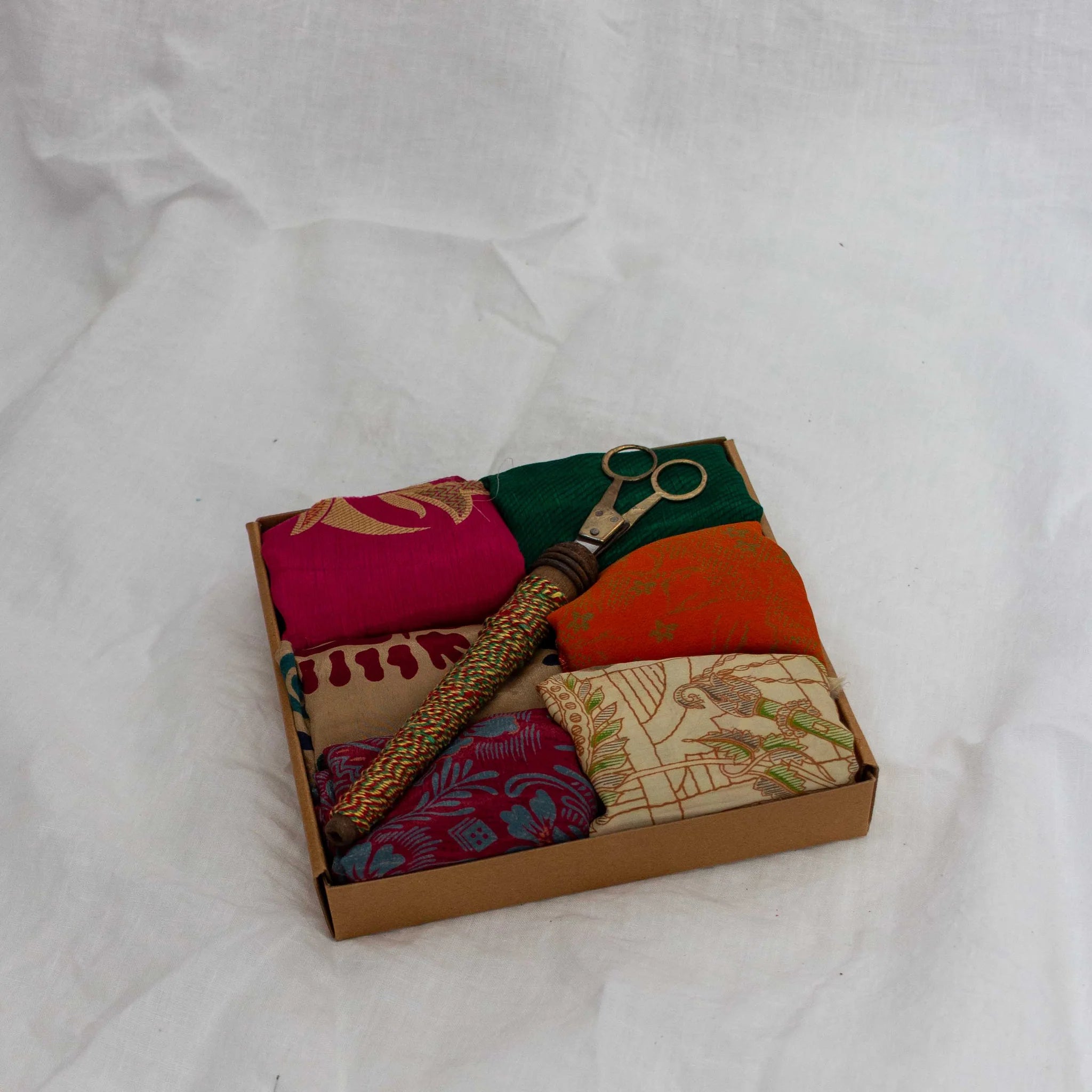Indian Saree and Scissors Gift Wrapping Box Set