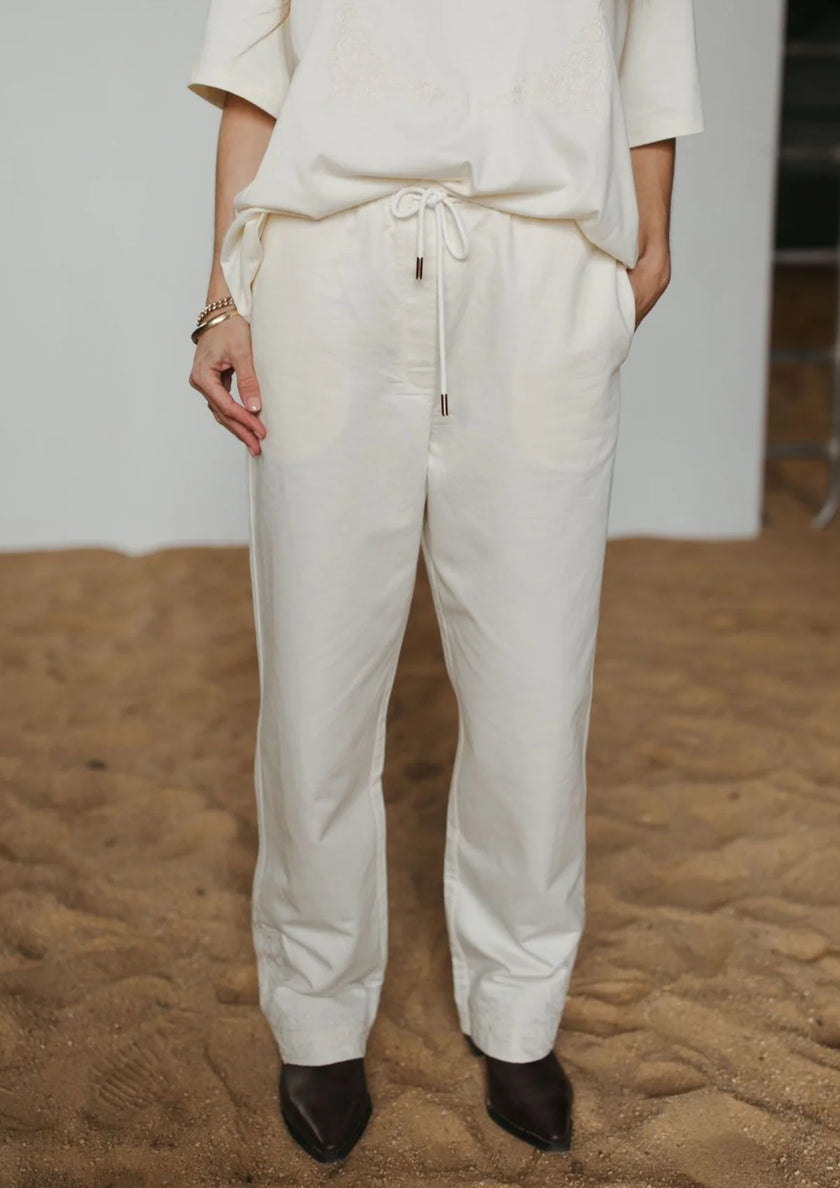 Paisley Emboss Drawstring Pant
